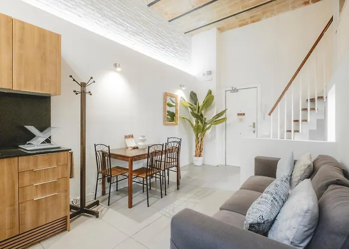 شقة Chic Poble Nou Loft Terrace & Close To The برشلونة